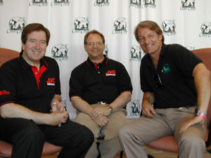 JVC executives Bob Mueller and Larry Librach with Perry King.